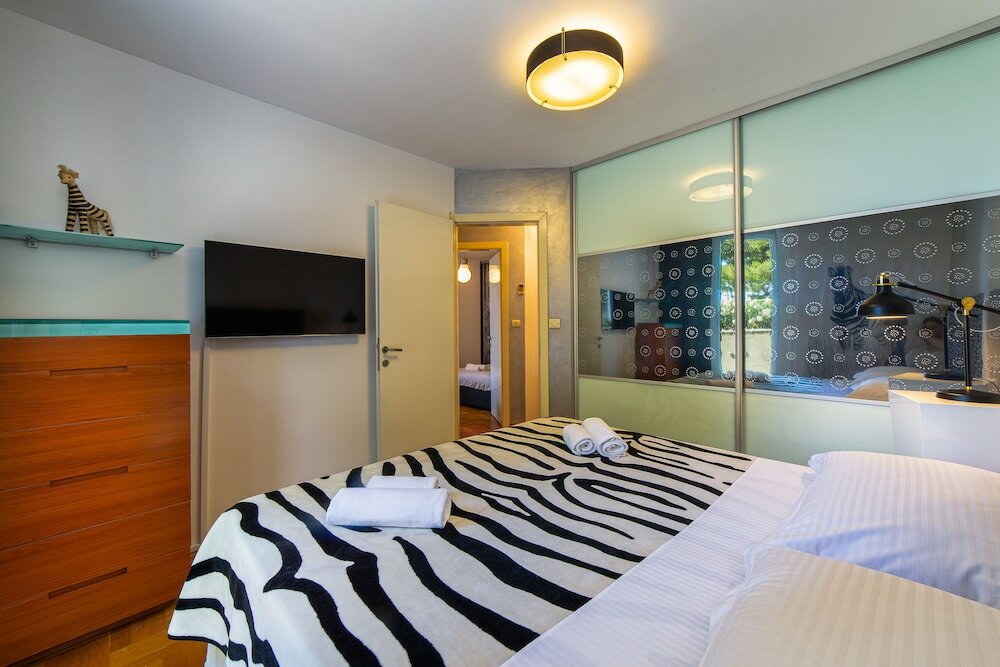 Фото Zen Luxury Apartment