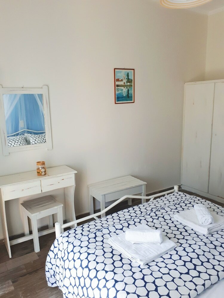 Фото Antzela Apartments