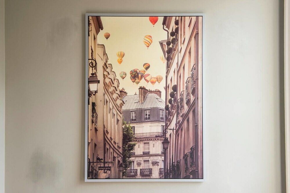 Фото Bright and Spacious 4-bedroom Apart in Stockbridge