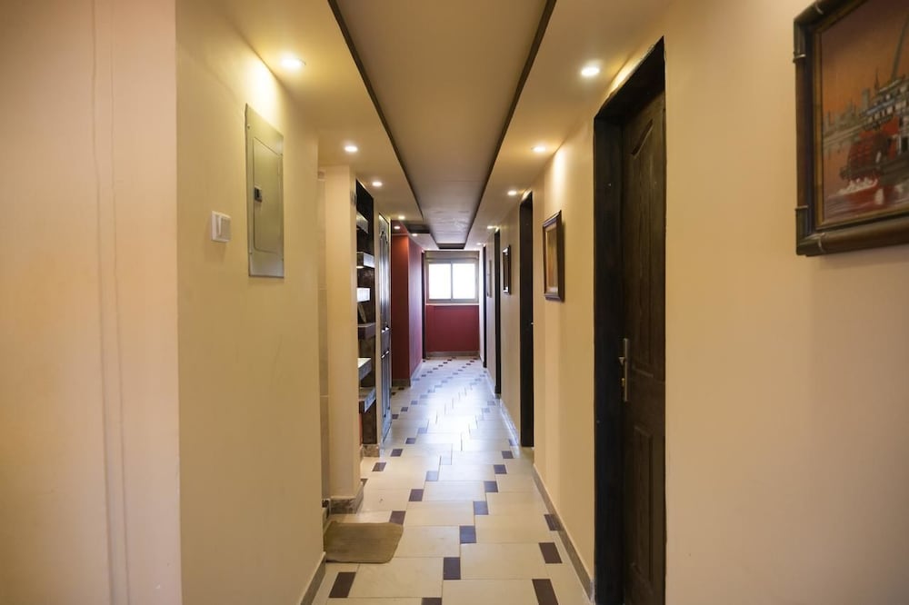 Фото Madaba Hotel