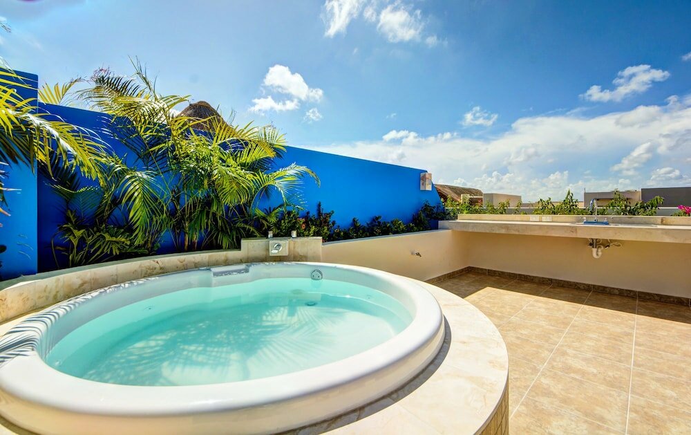 Фото Rebecca 2 bedrooms sleeps 5