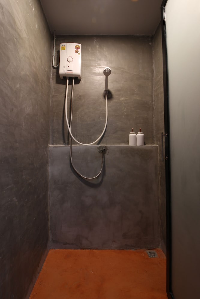 Фото Urbanite Hostel