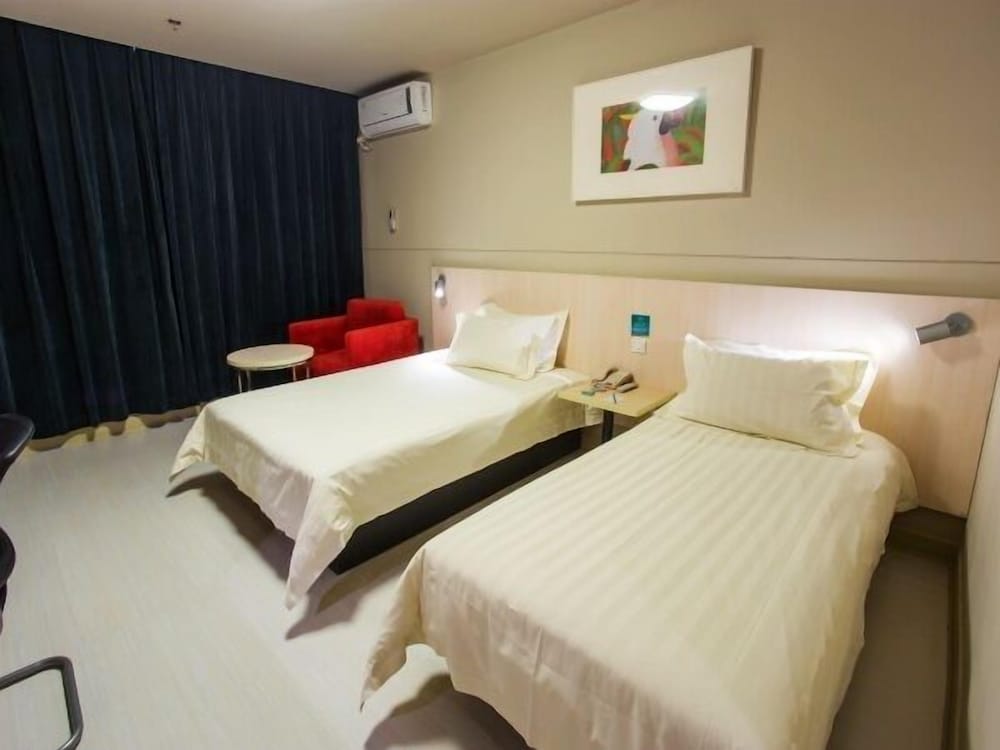 Фото Jinjiang Inn Suzhou Weitang North High speed Train Station