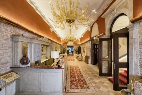 Гостиница Hotel Nani Mocenigo Palace в Венеции