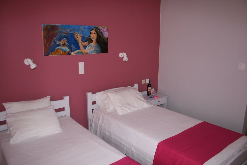 Фото Nereides Hotel