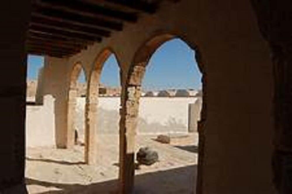 Фото Hôtel Les Palmes d'Or