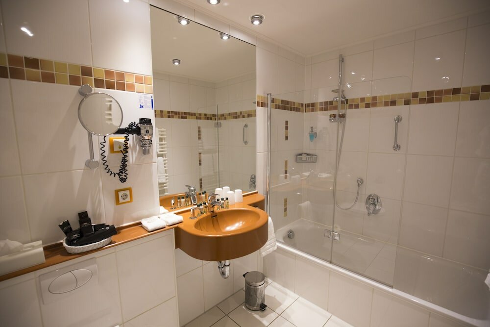 Фото Hotel Am Schloss Aurich Schlossresidenz