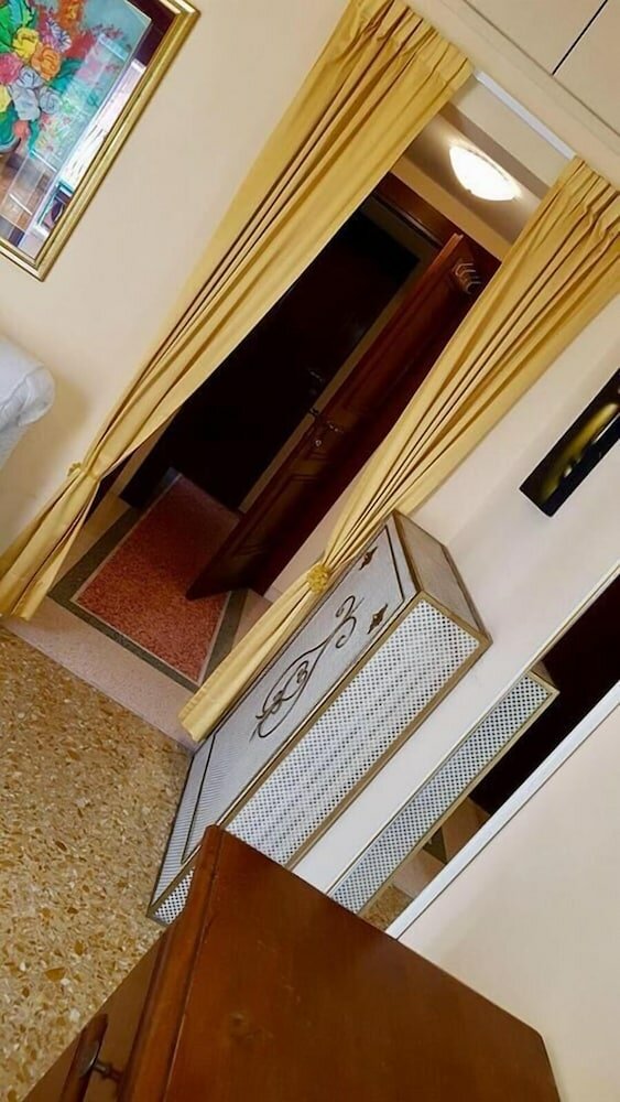 Фото Friendly House Rome