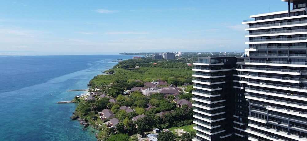 Фото La Mirada Residences