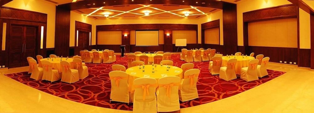 Фото Lemon Tree Hotel Coimbatore