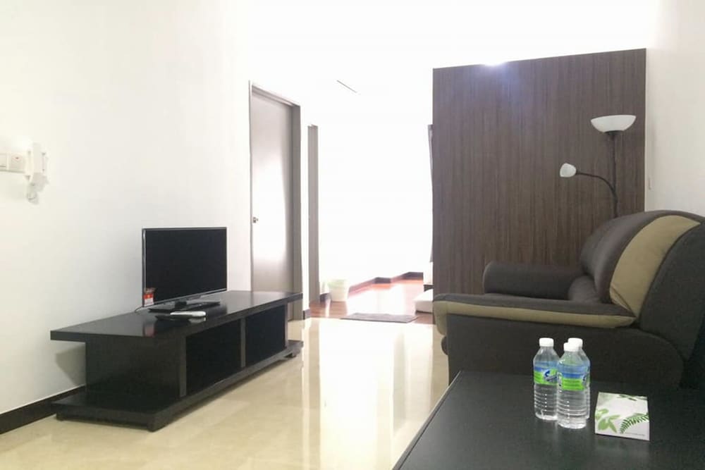 Фото Vinz at Silverscape Luxury Residence