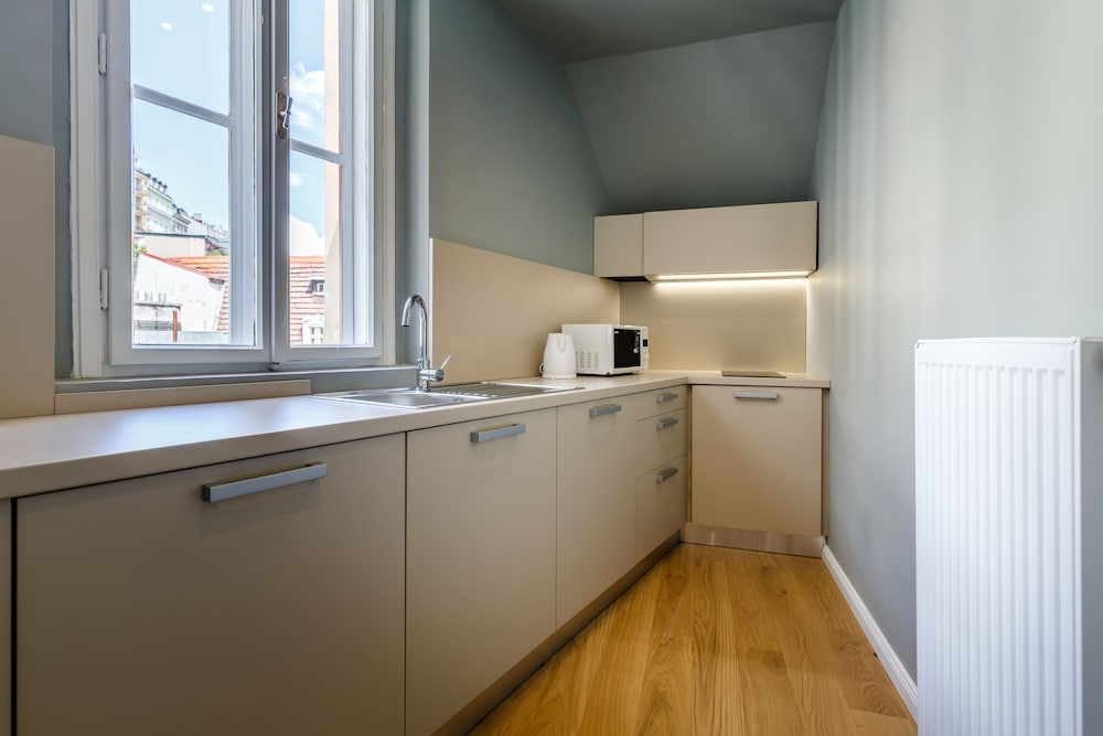 Фото Apartments Bohemia Rhapsody