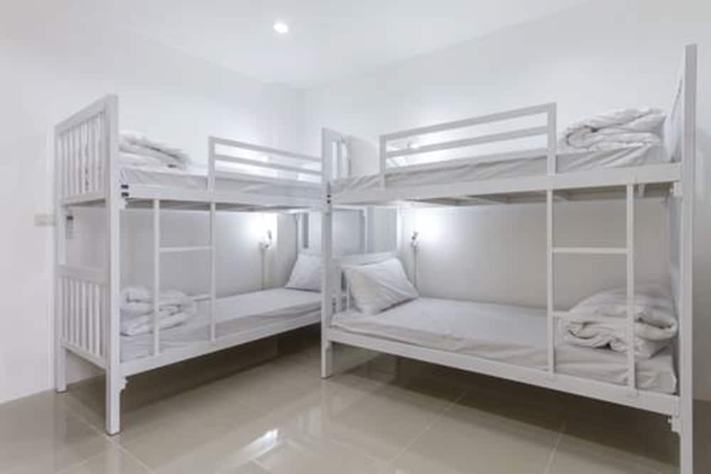 Фото Patch Suvarnabhumi Bangkok - Hostel