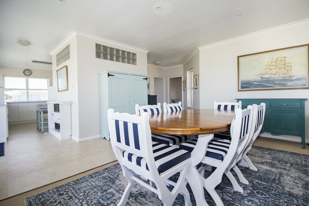 Фото South Point Guest Lodge