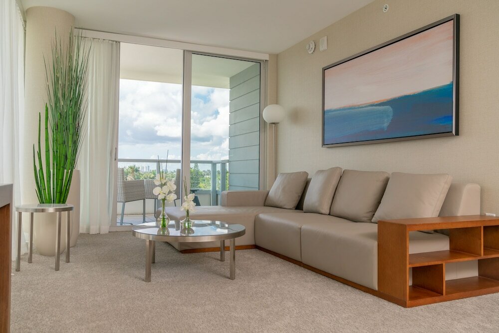 Фото The Altair Hotel Bay Harbor