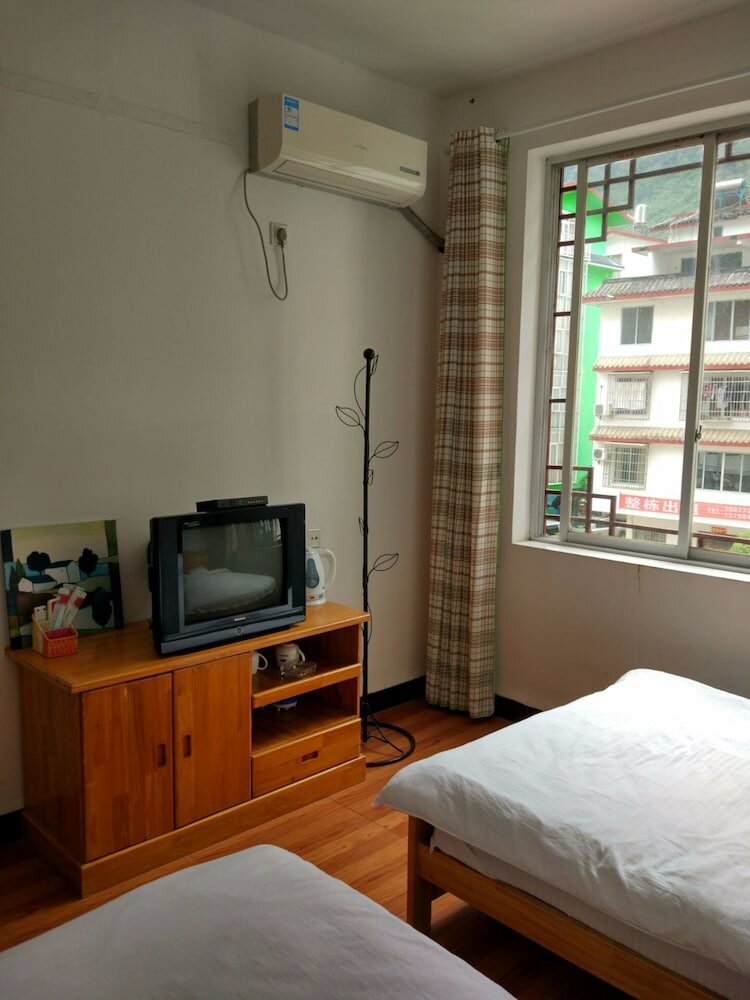 Фото Gestern Inn-English Service