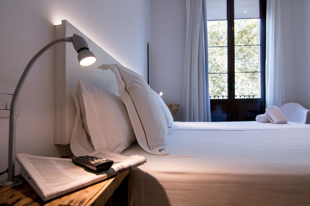 Фото Som Nit Born