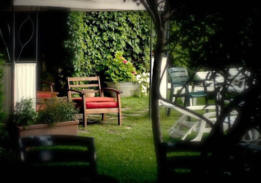 Фото Apartamentos Pessets Adelaida