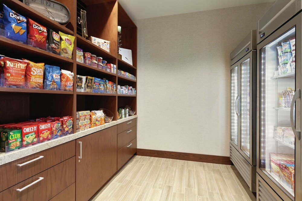 Фото Embassy Suites by Hilton South Jordan Salt Lake City