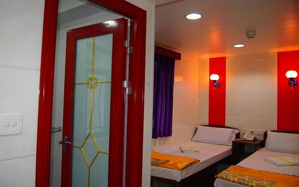 Фото Traveller's Hostel