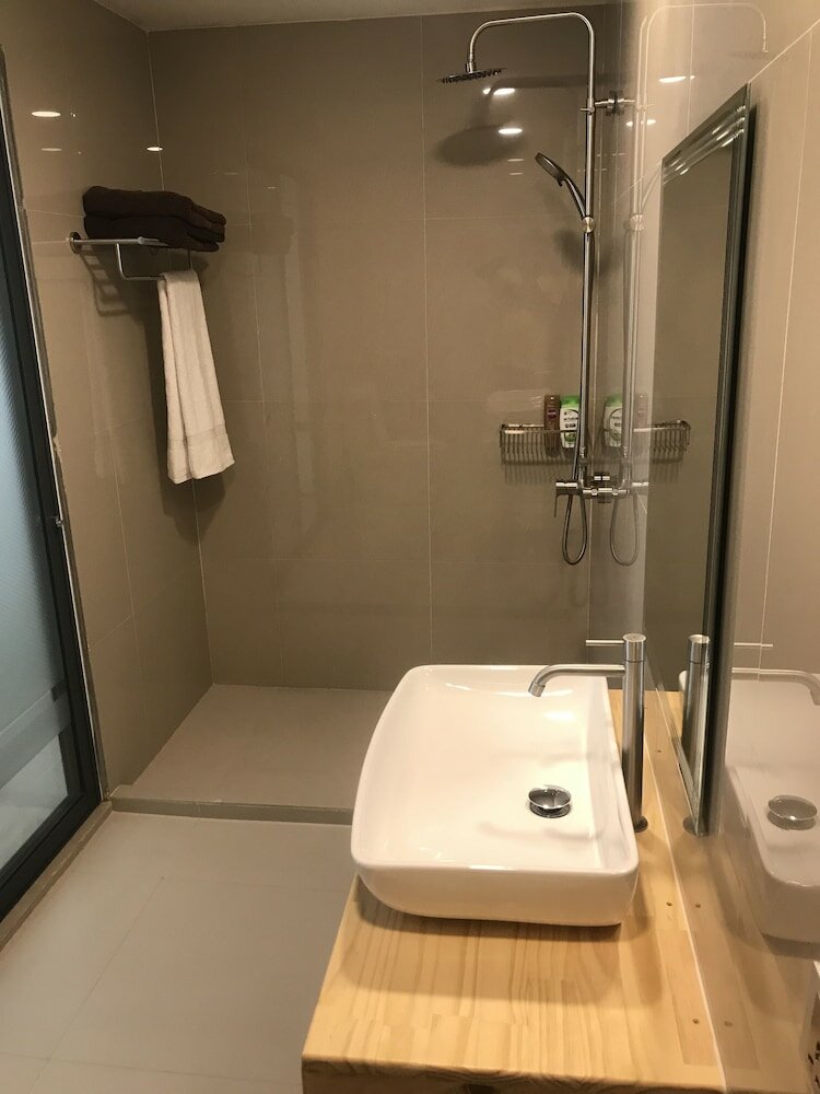 Фото Royal Stay Inn