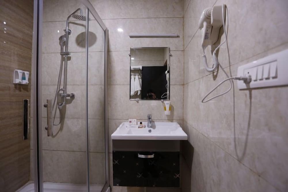 Фото Paradise Ganga - A River Side Hotel