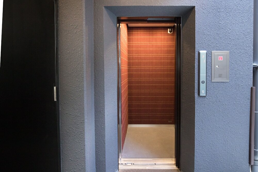 Фото Uro apt Tsuruhashi station