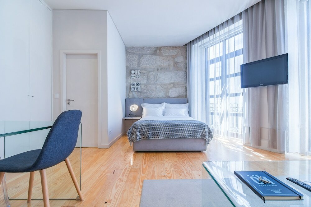 Фото Oporto Near Apartments