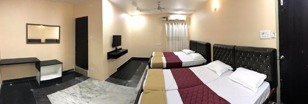 Фото Royal Palace Marina