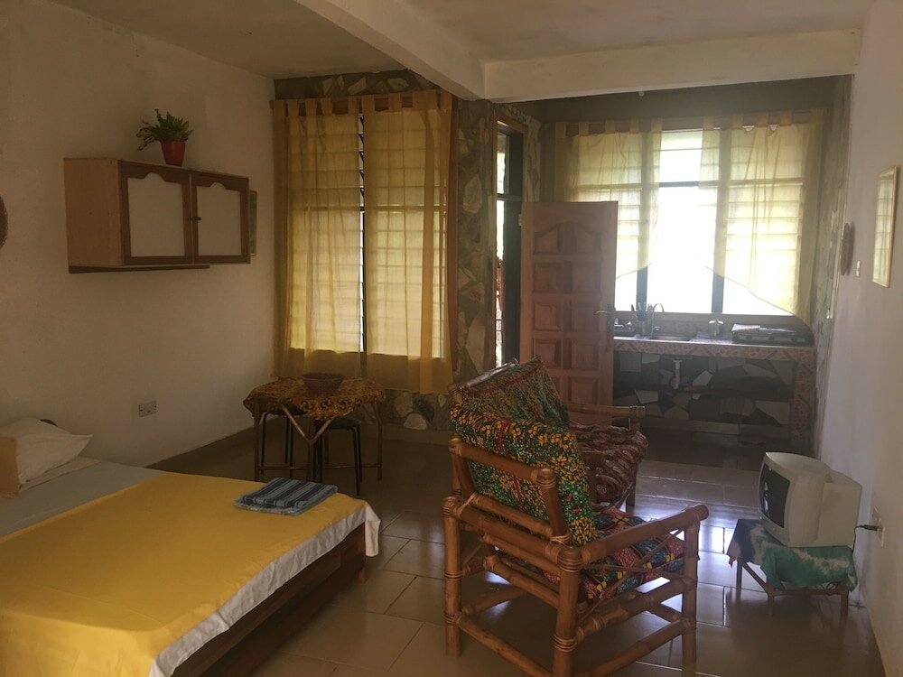 Фото Legassi Gardens Apartments