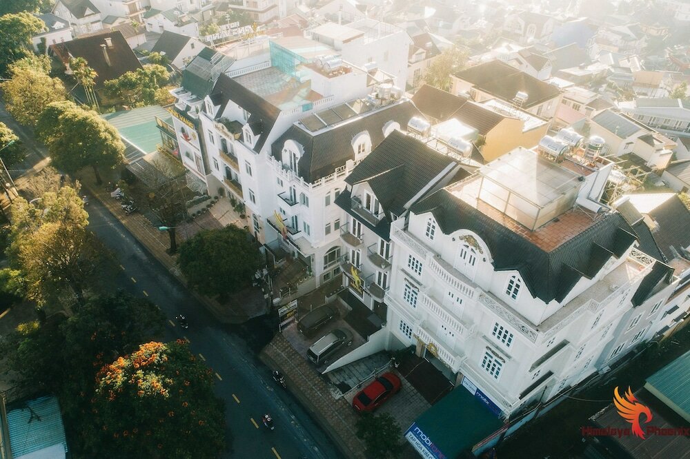 Фото отеля 2