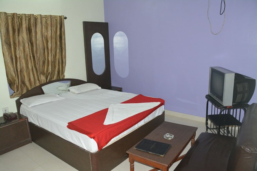 Фото Hotel Naveen Residency