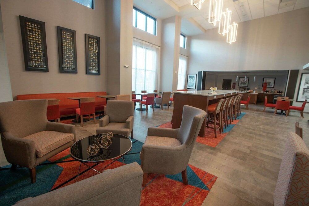 Фото Hampton Inn & Suites Oklahoma City/Quail Springs