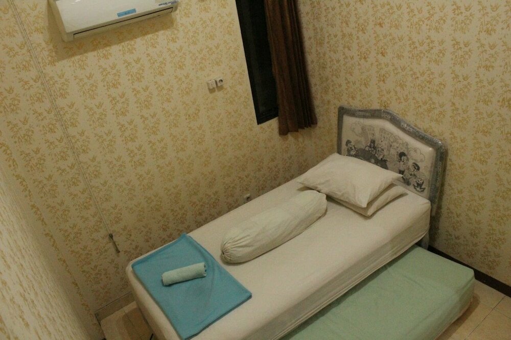 Фото Imam Bonjol Hostel