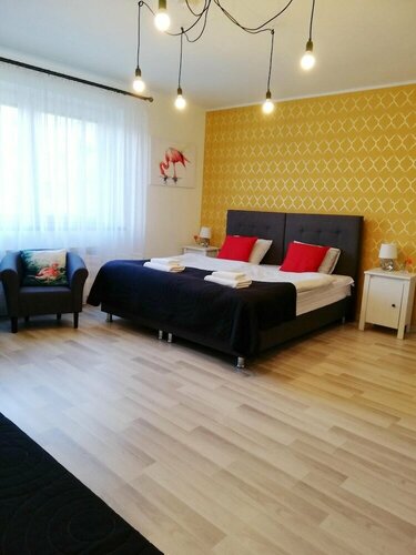 Гостиница 7th Room Guest House в Освенциме