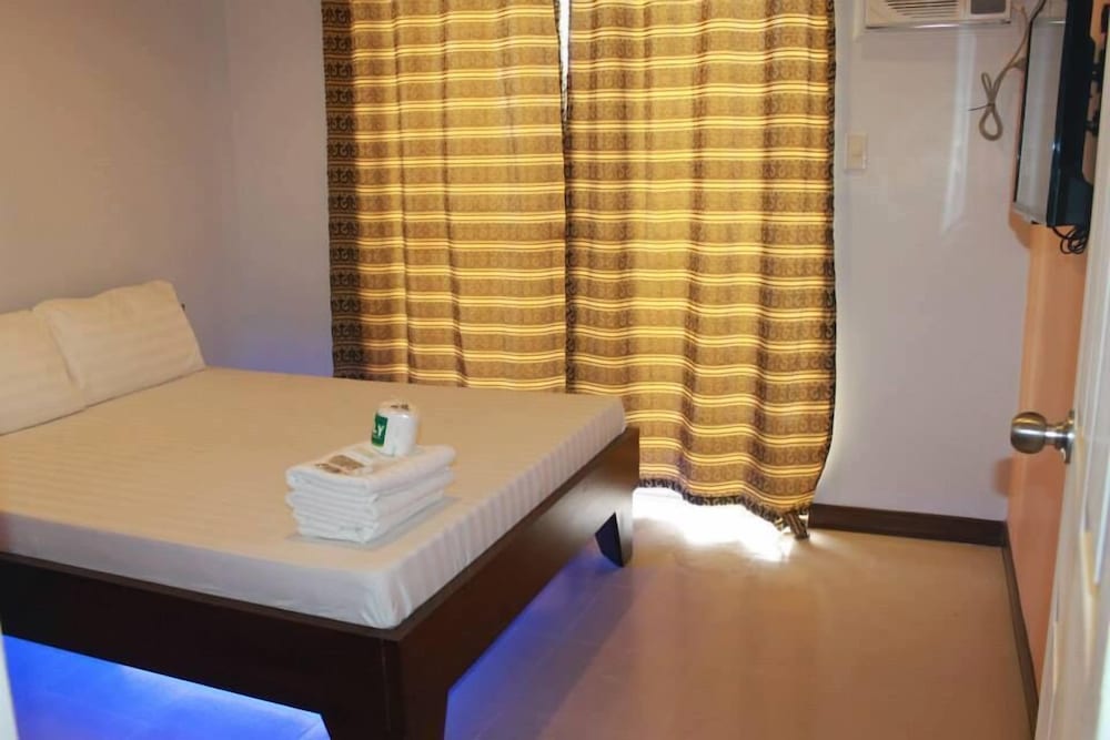 Фото Dianne Gardens Hotel