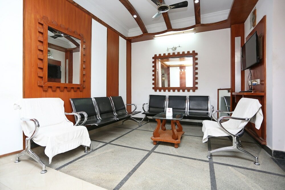 Фото Oyo 8932 Delight Inn Gachibowli