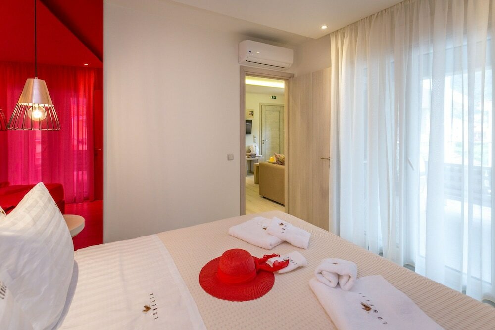 Фото Lobelia Luxury Suites