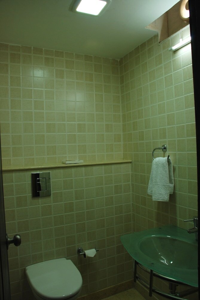 Фото Jht Hotel