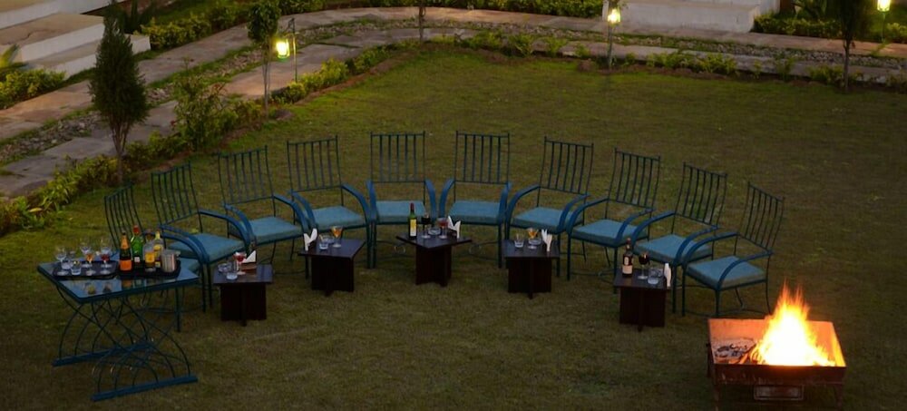 Фото Spree Jungle Vilas Resort