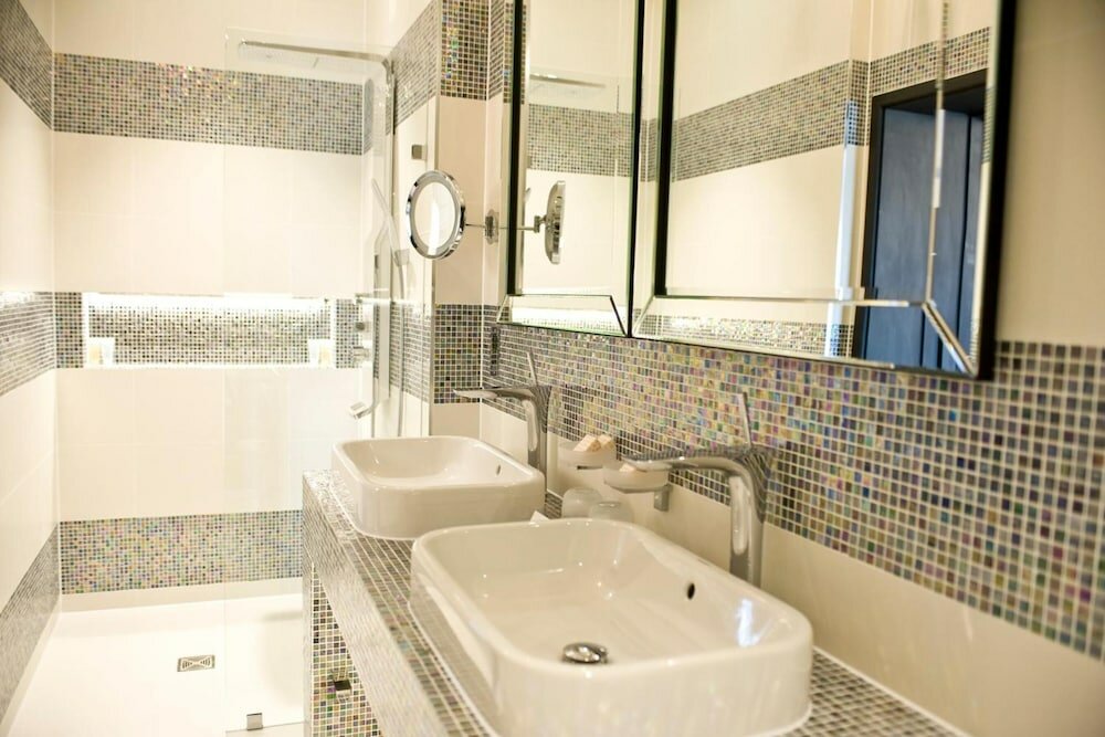 Фото The Lodge at Kingswood