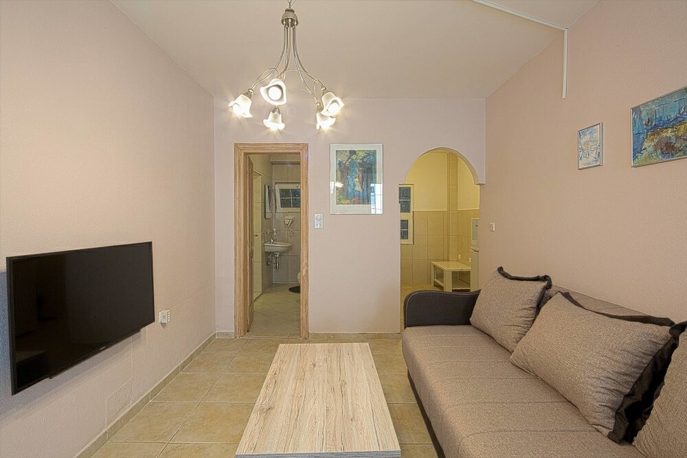 Фото Adriatic Hill Apartments