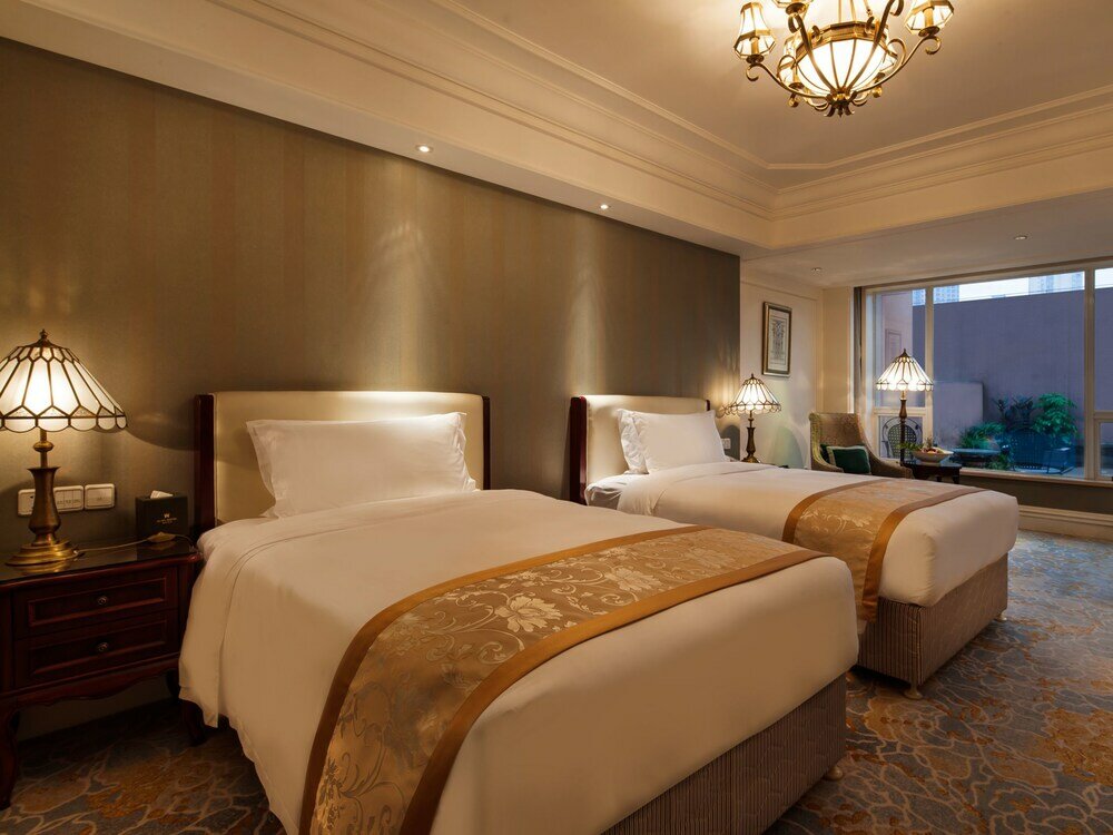 Фото Chongqing Auwi Hotel