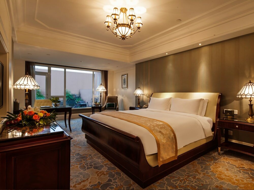 Фото Chongqing Auwi Hotel