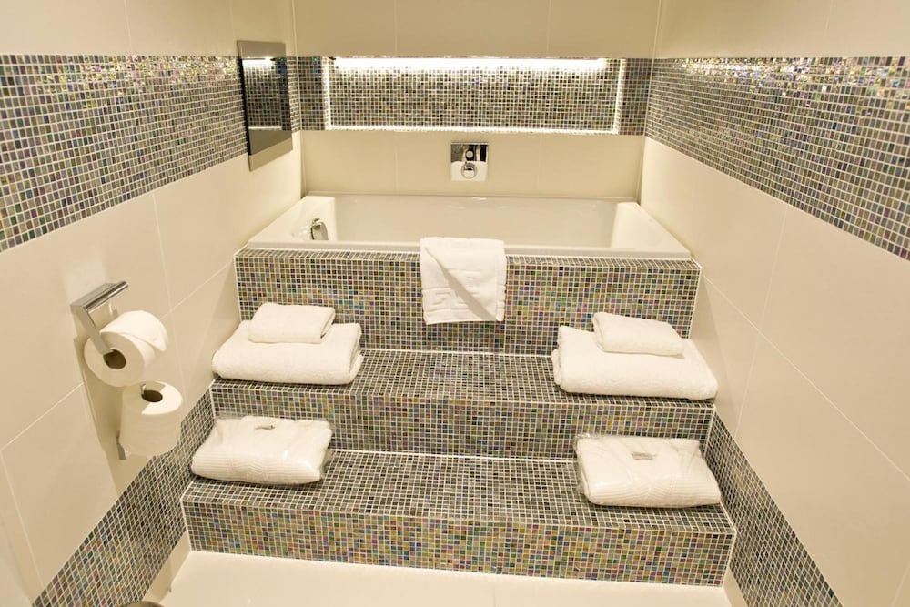 Фото The Lodge at Kingswood