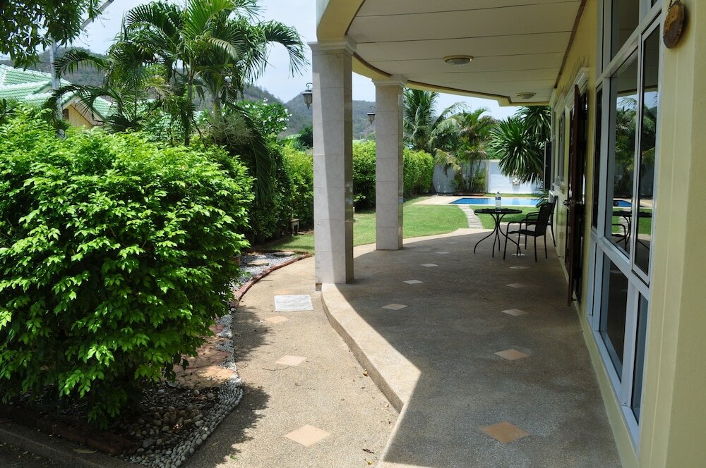 Фото Tropical Hill by Melody Hua-Hin