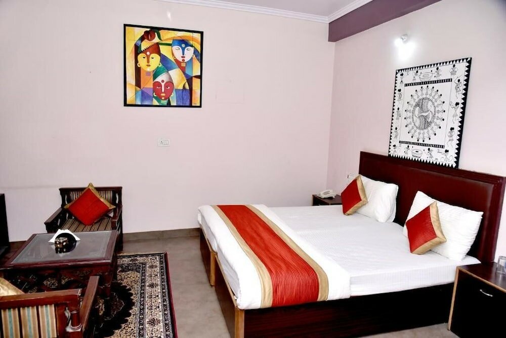 Фото Hotel Sohandeep