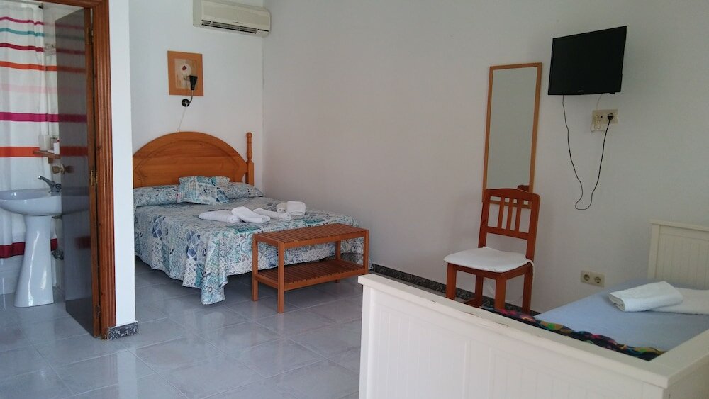 Фото Hostal Mini Golf