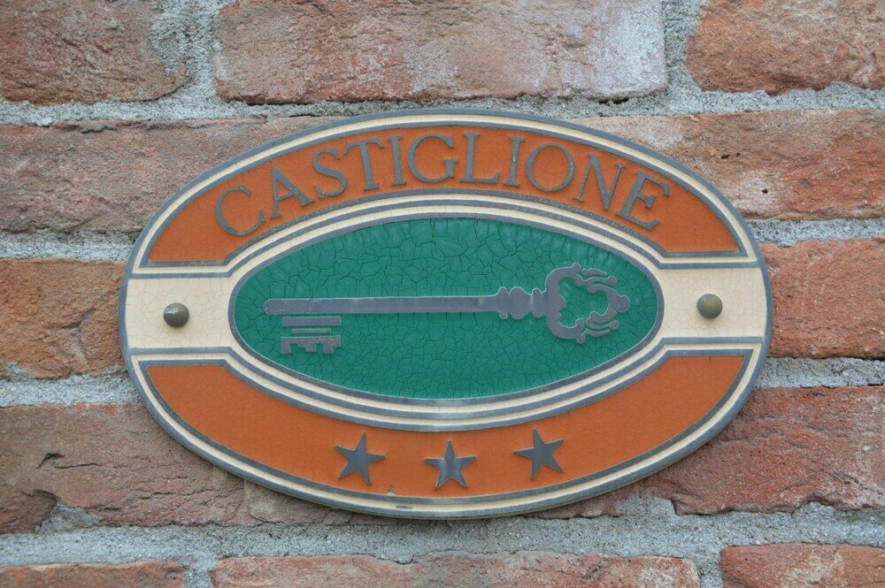 Фото Albergo Castiglione Langhe