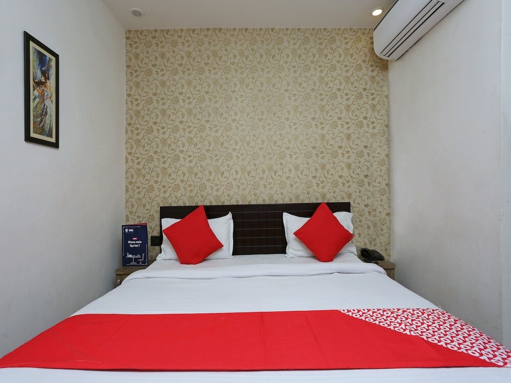 Фото Oyo 8961 Hotel Rr Palace